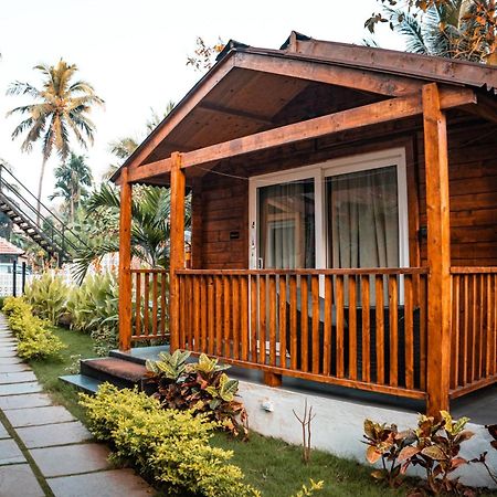 Tranquill Riverside Luxury Cottages With Bathtub, Candolim Bagian luar foto