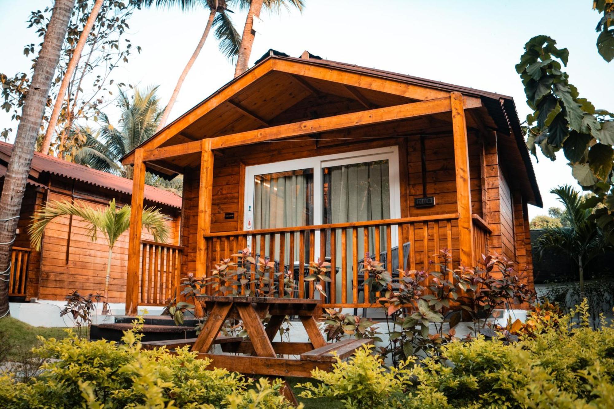 Tranquill Riverside Luxury Cottages With Bathtub, Candolim Bagian luar foto