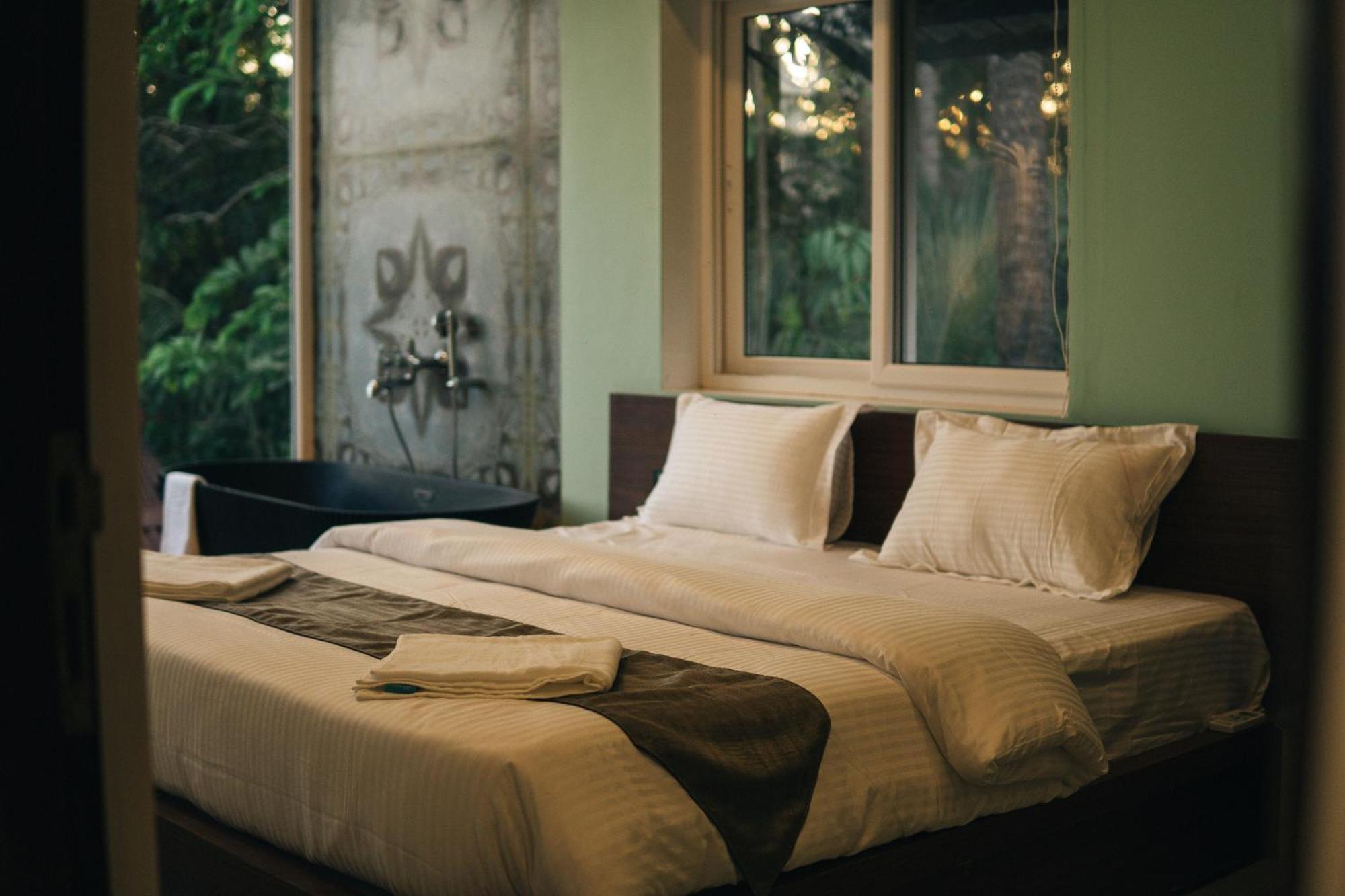 Tranquill Riverside Luxury Cottages With Bathtub, Candolim Bagian luar foto