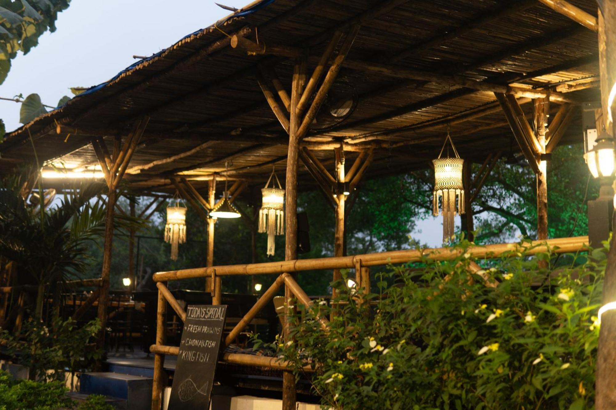 Tranquill Riverside Luxury Cottages With Bathtub, Candolim Bagian luar foto