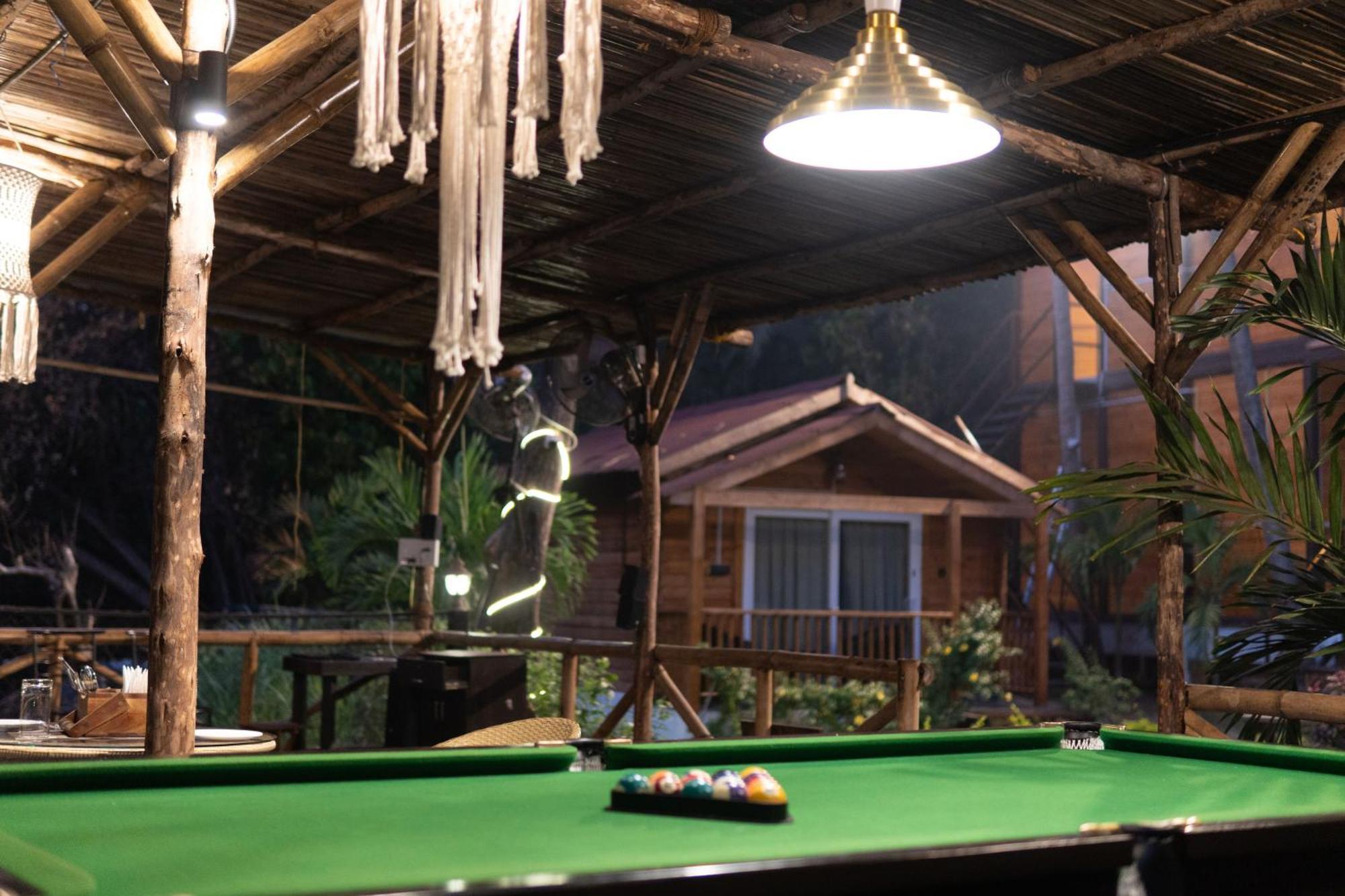 Tranquill Riverside Luxury Cottages With Bathtub, Candolim Bagian luar foto