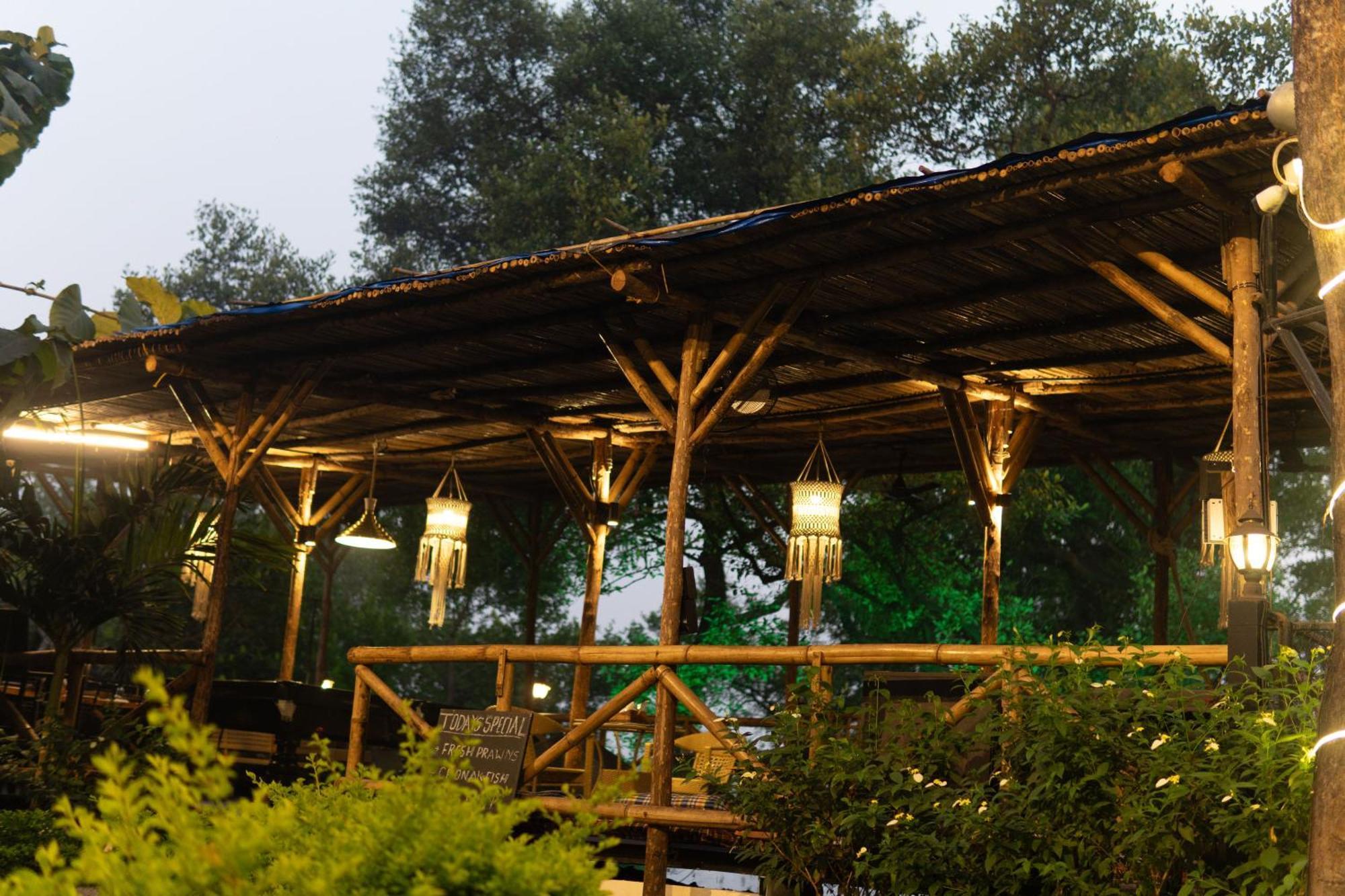 Tranquill Riverside Luxury Cottages With Bathtub, Candolim Bagian luar foto
